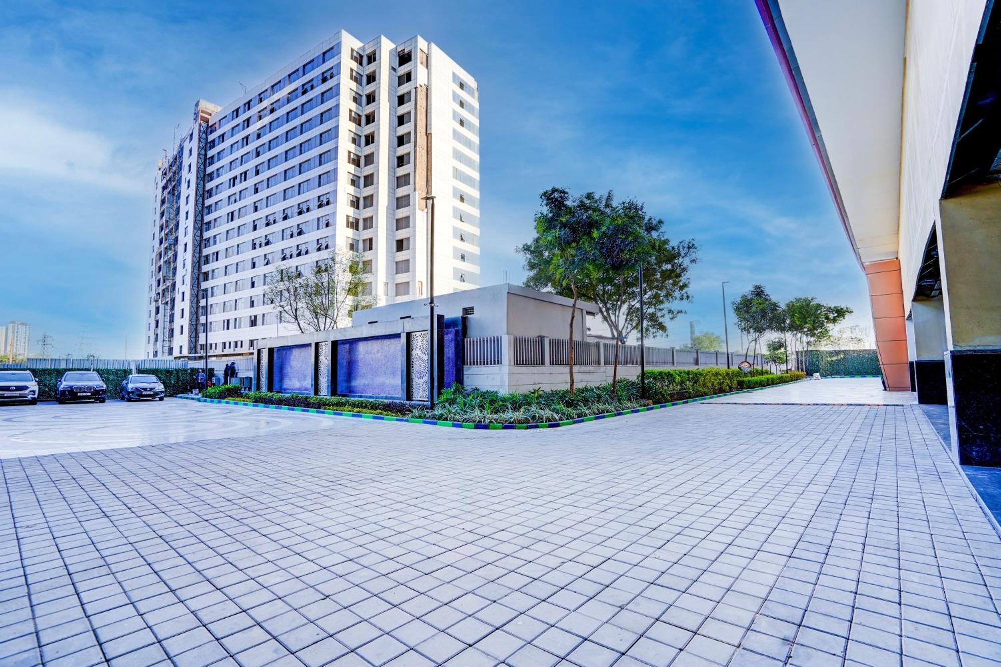 Sunday Hotels And Residences Gurgaon Eksteriør bilde