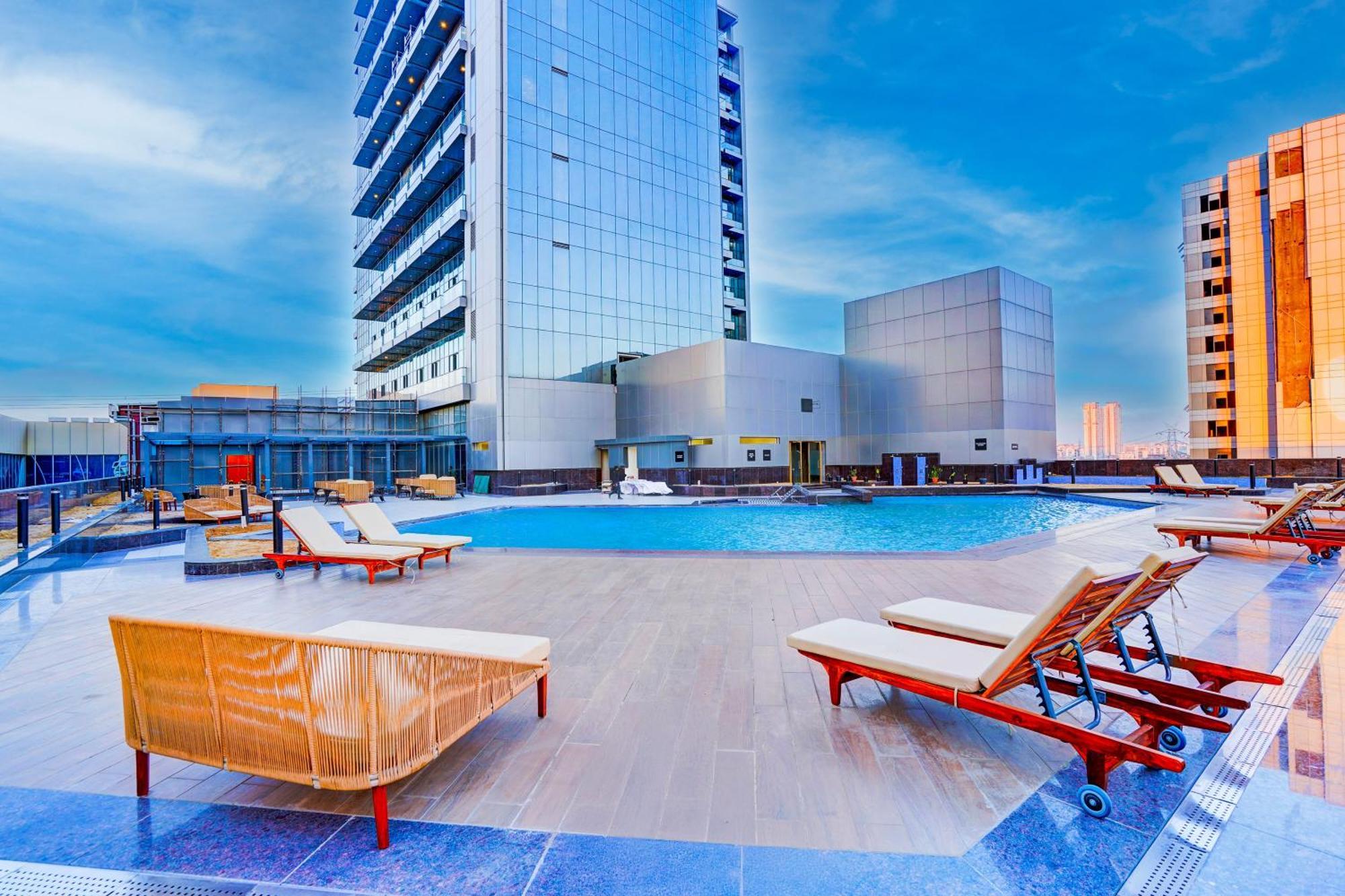 Sunday Hotels And Residences Gurgaon Eksteriør bilde