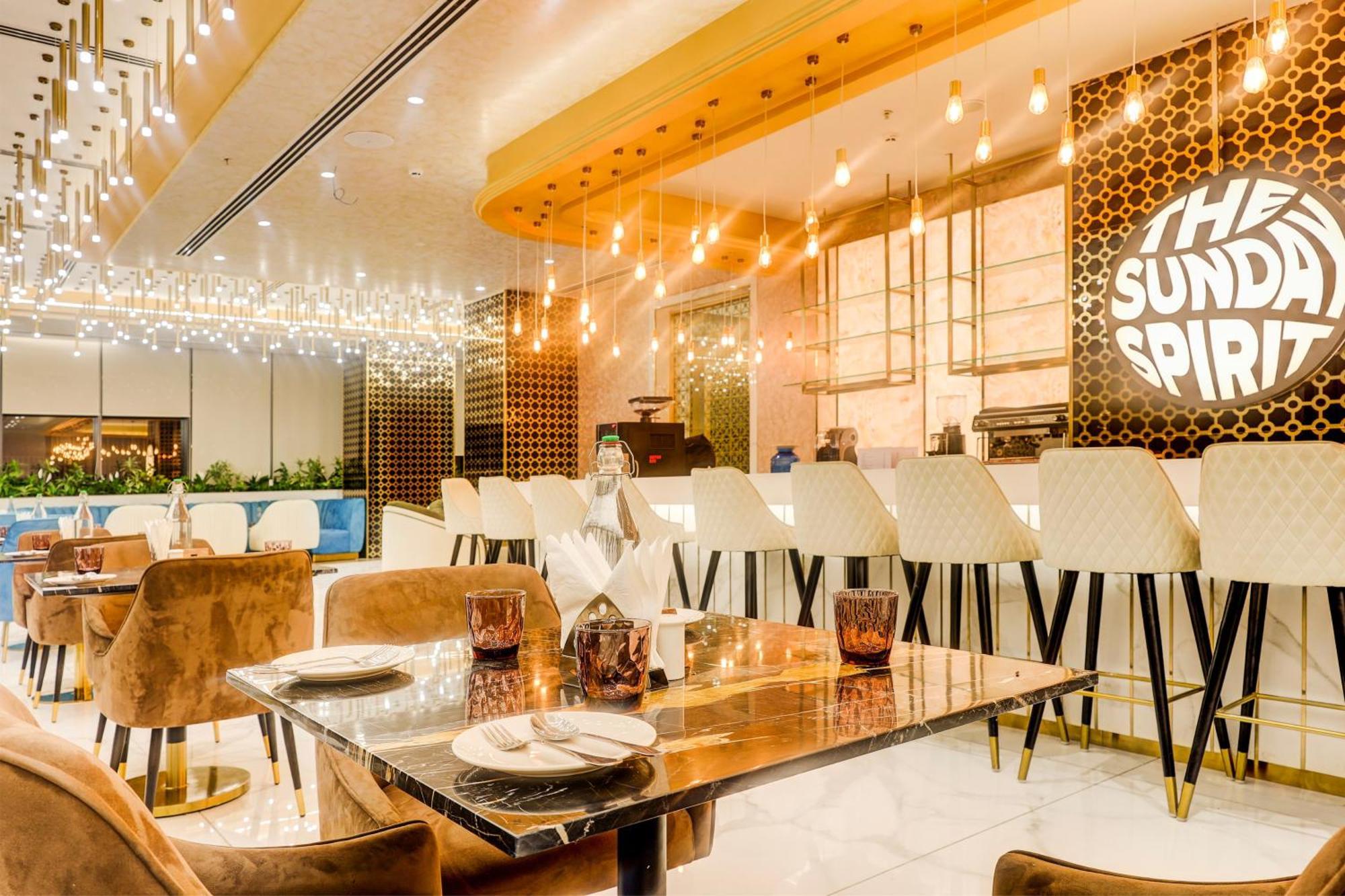 Sunday Hotels And Residences Gurgaon Eksteriør bilde